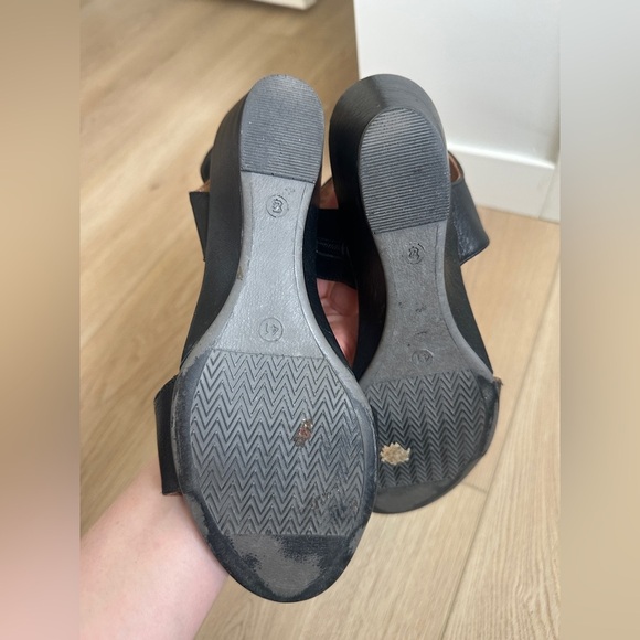 Bueno Black and Tan Open Toe Sandals - Picture 3 of 3